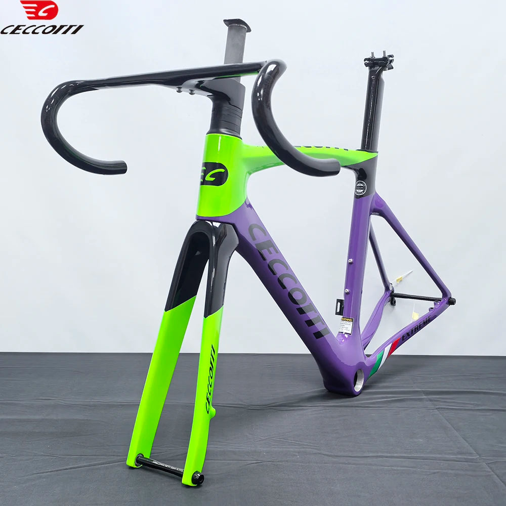 Light Weight Road Bike Frame Full Carbon Racing Road Bicycle Frames Carbon Fiber Fork 700x32C Road Bike Wheelset Disc Brake