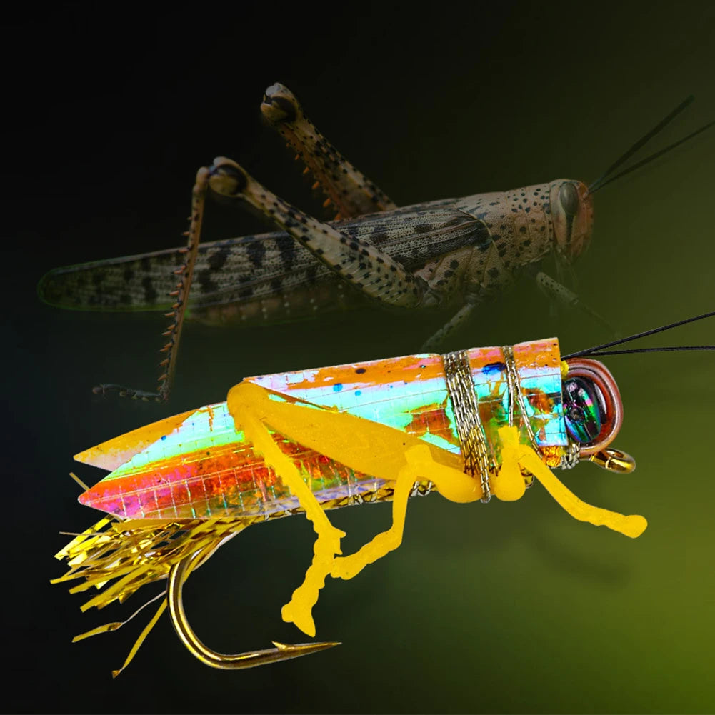 2Pcs Grasshopper Fishing Lures Bionic Mino Bait with Sharp Hook Mini Lifelike Fishing Lure Reflective for Saltwater Freshwater